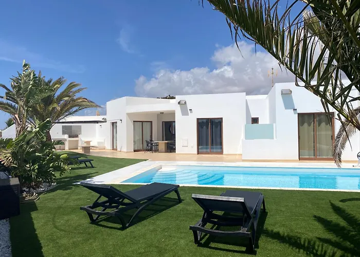 Casa Aday * פלאיה בלנקה